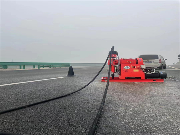 疏附马路路基路面开裂下沉注浆加固灌浆